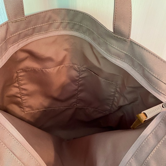 Dusty pink Herschel tote bag - Picture 3 of 5